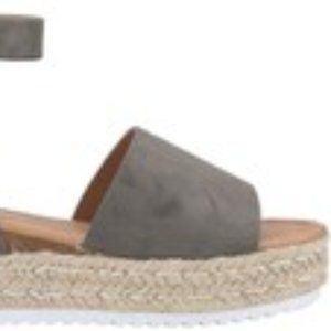 Gray, Weeboo, Short Platform Sandal, in Miranda Style